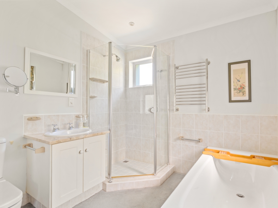 3 Bedroom Property for Sale in Belvidere Estate Western Cape